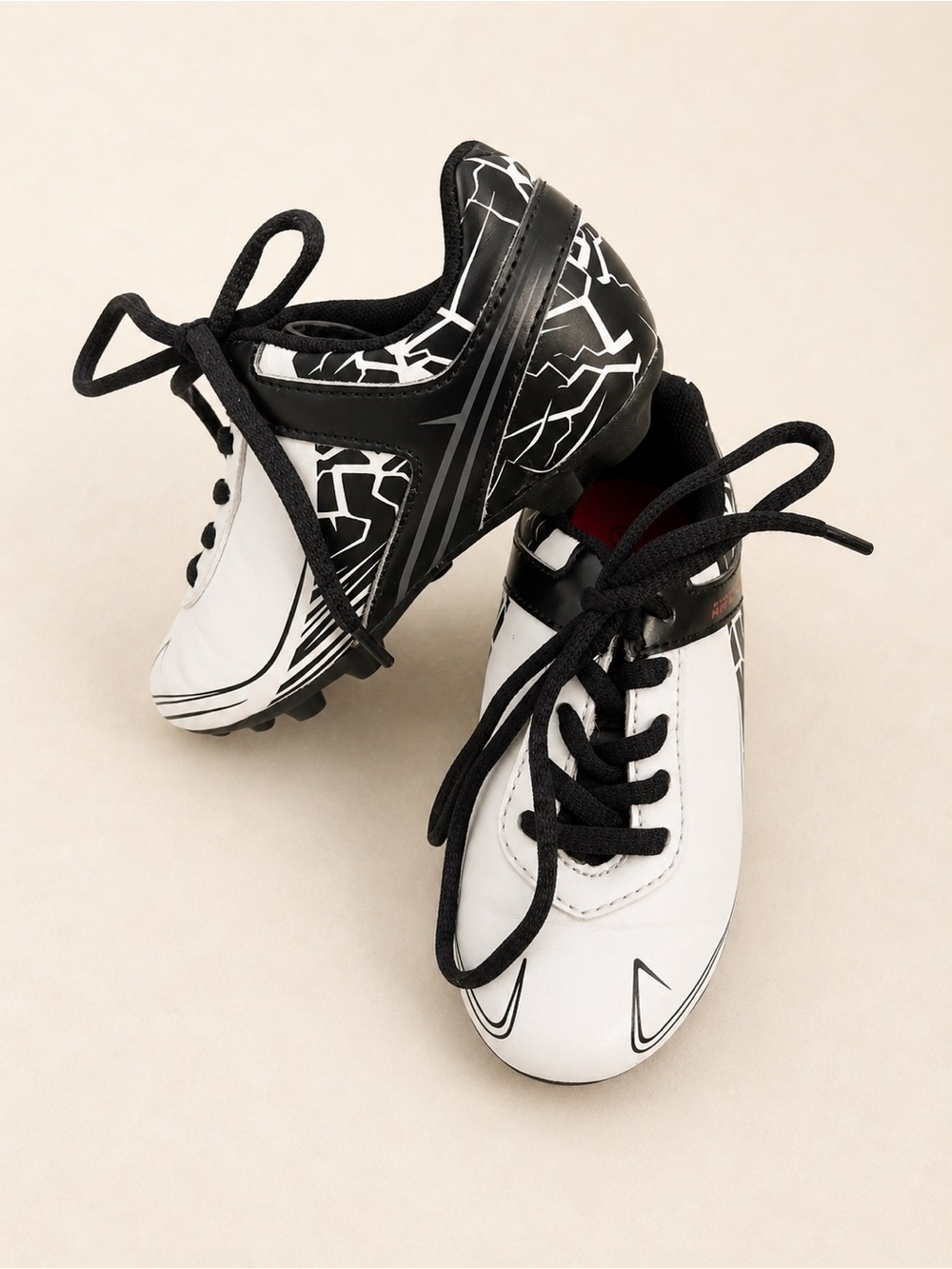 Athletic Works Kids Black & White Sports Cleats - size 10 Soccer Shoes